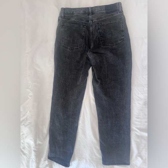 Abercrombie Black High Rise Mom Jean - Size 29 X-Long - Picture 6 of 6